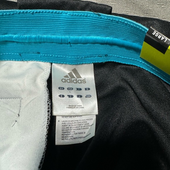 Adidas Girls size Large softball pants - Picture 4 of 4